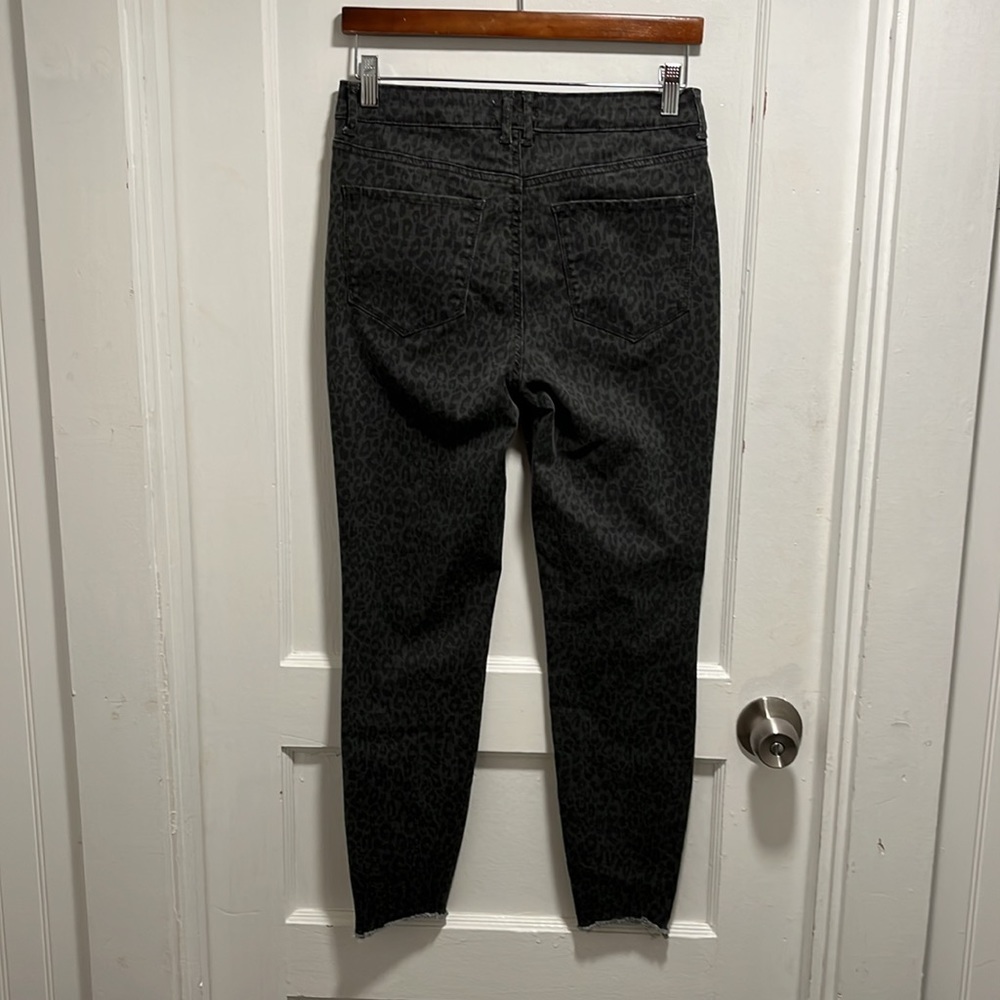 Jolt Jeans - Picture 4 of 12